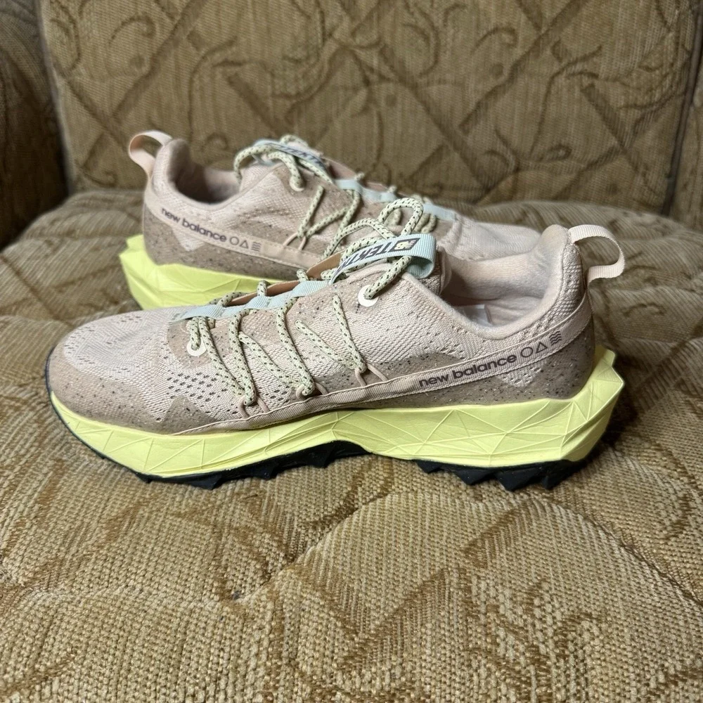 New Balance Tektrel WTTTRLH1 Womens Brown Running Shoes Size 8.5 D Lightly Worn!